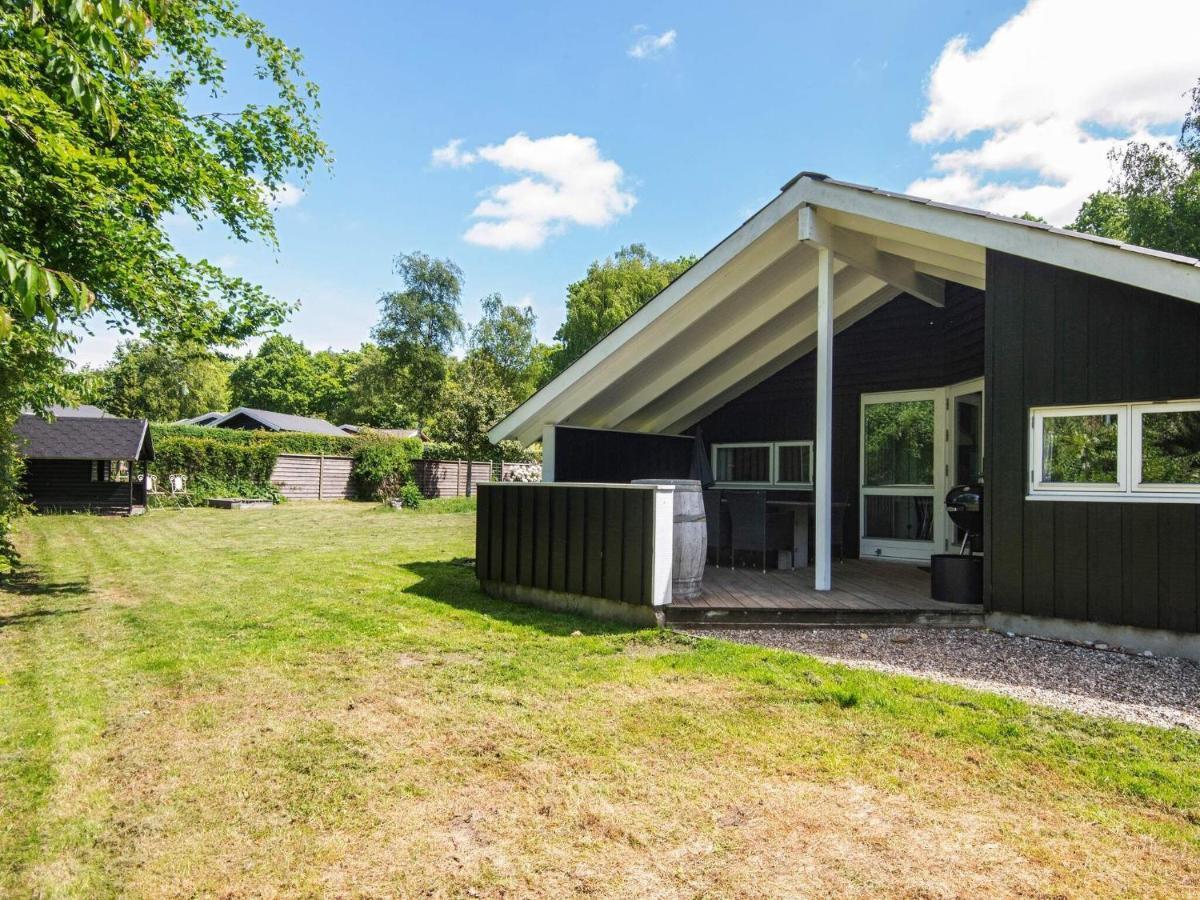5 Person Holiday Home In B Rkop Egeskov  외부 사진
